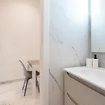 The Urban Nest By Wonderful Italy Apartman *